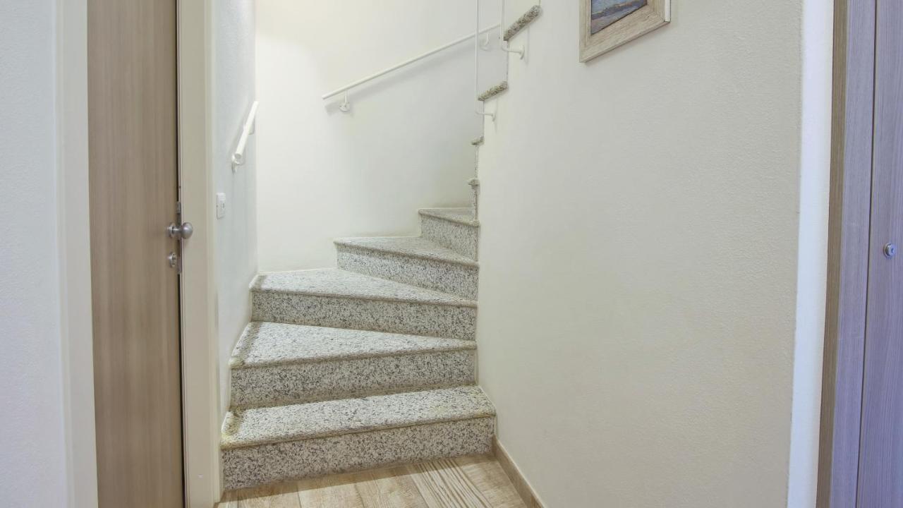 Italianway - Affittacamere Brenna San Fermo della Battaglia Exteriör bild